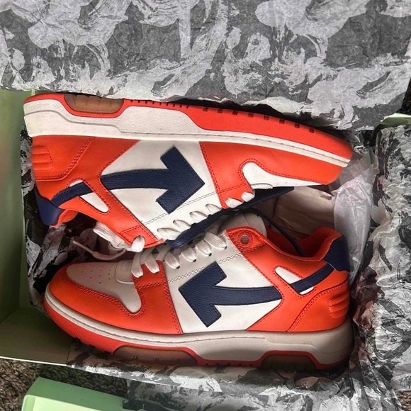 Off-White Men's Sneakers